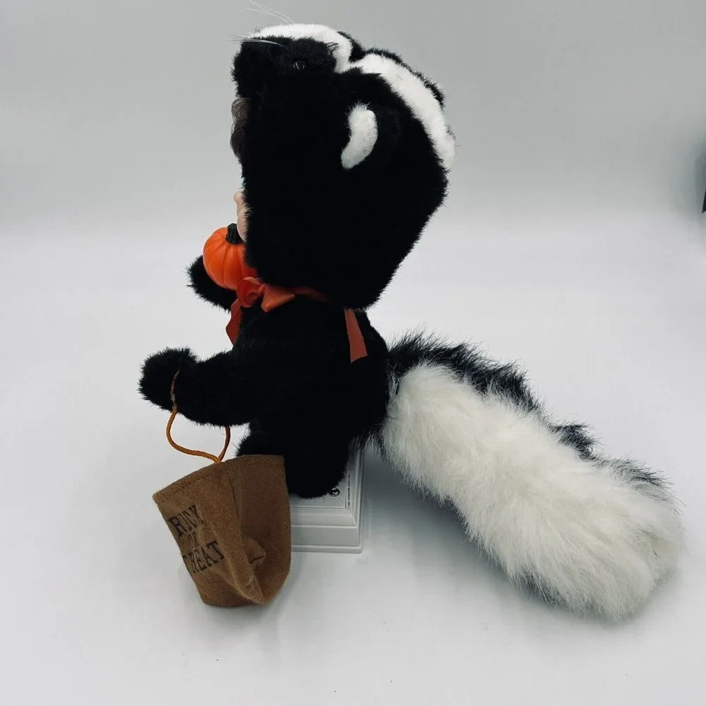 Vintage Animated Halloween Kid In Skunk Costume Motionettes Works Motion-ette - Picture 3 of 10